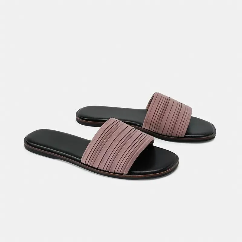 2022 Spring and Summer Women's Shoes Pleated Upper Beach Sandals All-match Simple Comfortable and fashionable Slippers
2022 Spring and Summer Women's Shoes Pleated Upper Beach Sandals All-match Simple Comfortable and fashionable Slippers