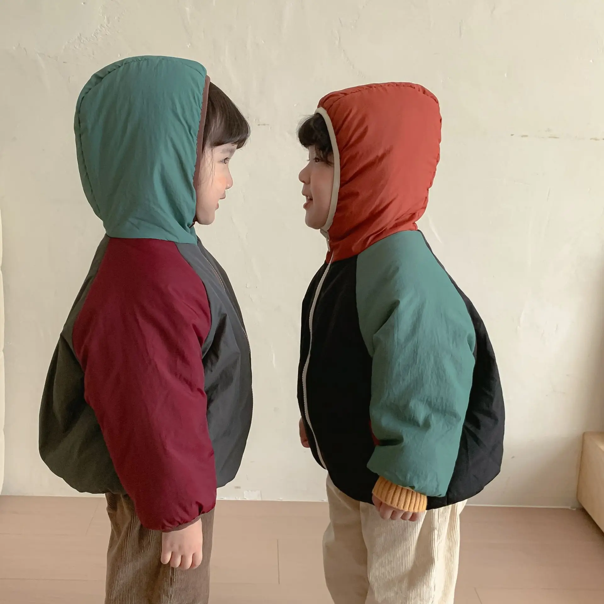Winter Kids Parkas Thincken Coat Both Sides Jacket for Winter Girl Unisex Boys and Girl Cotton-padded Jacket Outerwear
Winter Kids Parkas Thincken Coat Both Sides Jacket for Winter Girl Unisex Boys and Girl Cotton-padded Jacket Outerwear