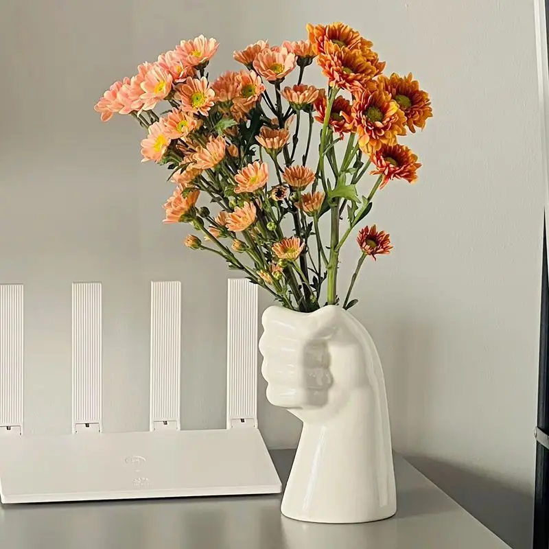 Ins Wind Vase Creative Living Room Dry Flowers Floral Arrangement Ceramic Simple Hydroponic Flower Device Nordic Home Decoration
Ins Wind Vase Creative Living Room Dry Flowers Floral Arrangement Ceramic Simple Hydroponic Flower Device Nordic Home Decoration