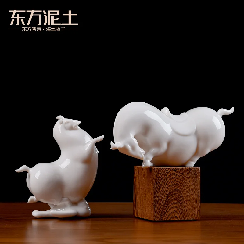 Ceramic Tangma Horse Ornament New Chinese Style Living Room Study Bookshelf Curio Shelf Decoration Small Crafts
Ceramic Tangma Horse Ornament New Chinese Style Living Room Study Bookshelf Curio Shelf Decoration Small Crafts
