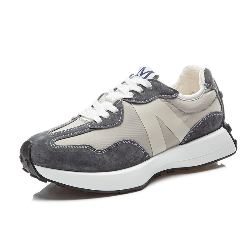 New Fashion Ladies Soft Thick Sole Sneakers Leisure Women Footwear Spring Autumn Woman Running Shoes Comfortable Sports Shoes
New Fashion Ladies Soft Thick Sole Sneakers Leisure Women Footwear Spring Autumn Woman Running Shoes Comfortable Sports Shoes