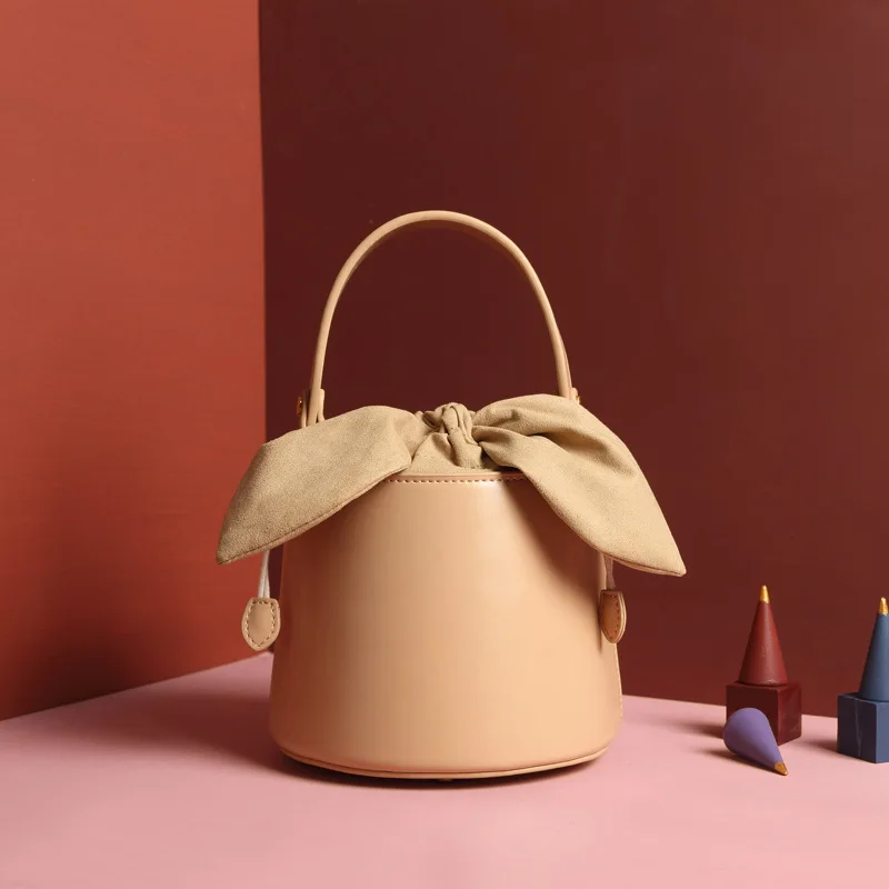 Small Design Genuine Leather Bucket 2023 New Bow Tie One Shoulder Crossbody Handheld Women's Bag
Small Design Genuine Leather Bucket 2023 New Bow Tie One Shoulder Crossbody Handheld Women's Bag