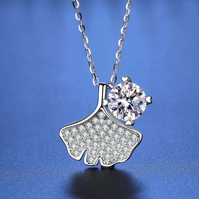 D Color 1ct Flawless Moissanite Pendant for Women 925 Silver Plated Simulated Diamond Leaf Necklace Wedding Birthday Gift
D Color 1ct Flawless Moissanite Pendant for Women 925 Silver Plated Simulated Diamond Leaf Necklace Wedding Birthday Gift