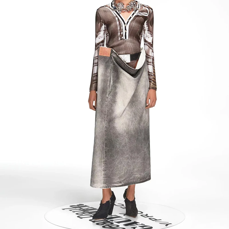 Heavy-duty washed denim belt half skirt 2023 summer new y2k spicy pioneer fashion do old half skirt hundred with ladies skirt
Heavy-duty washed denim belt half skirt 2023 summer new y2k spicy pioneer fashion do old half skirt hundred with ladies skirt