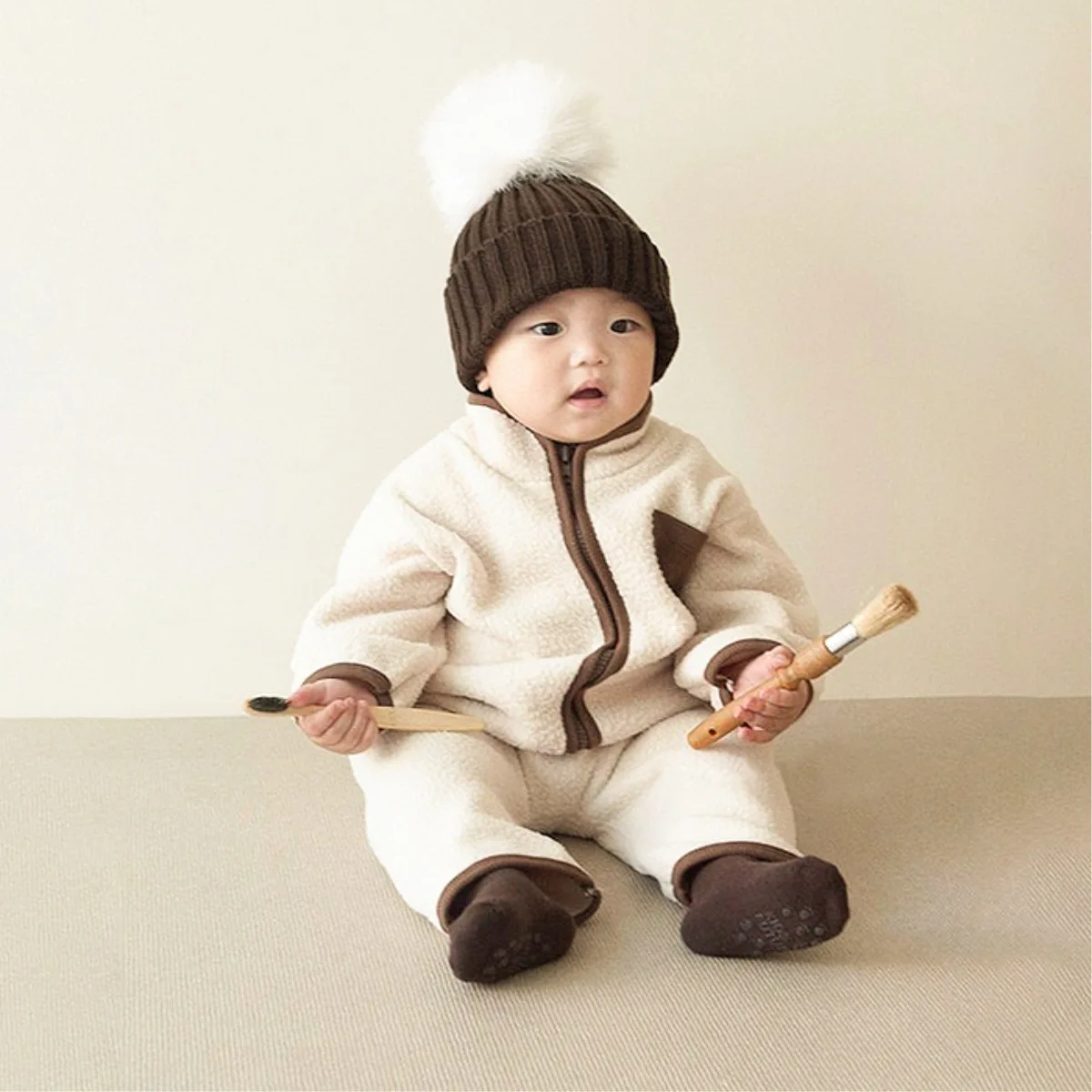 Winter New Baby Thick Warm Romper Casual Newborn Plus Velvet Jumpsuit Long Sleeve Infant Fleece Zipper Romper Baby Clothes 0-24M
Winter New Baby Thick Warm Romper Casual Newborn Plus Velvet Jumpsuit Long Sleeve Infant Fleece Zipper Romper Baby Clothes 0-24M