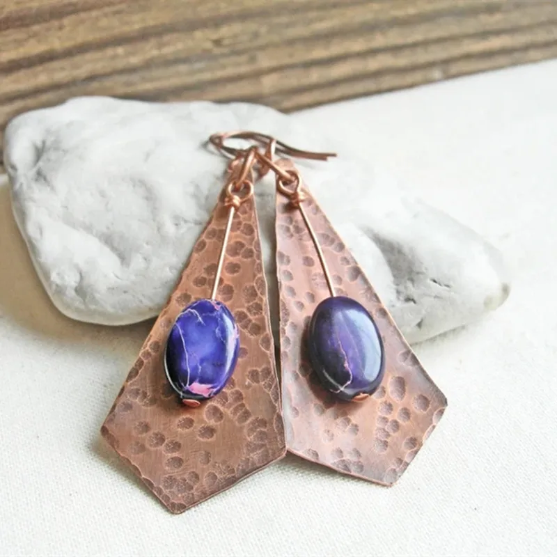 Vintage Boho Extra Long Rhombus Metal Earrings Handmade Pendant Purple Green Stone Ladies Personality Bridal Jewelry Earring
Vintage Boho Extra Long Rhombus Metal Earrings Handmade Pendant Purple Green Stone Ladies Personality Bridal Jewelry Earring