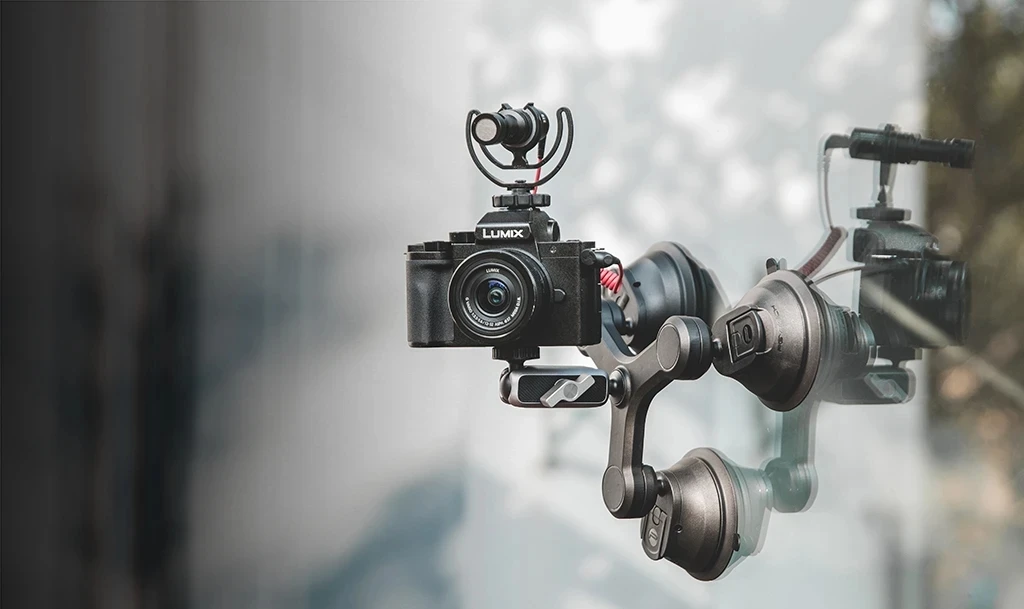 Fran-H76 PGYTECH камера с тремя ручками на присоске для Insta360 X3 / ONE X2 / ONE RS
Fran-H76 PGYTECH камера с тремя ручками на присоске для Insta360 X3 / ONE X2 / ONE RS
