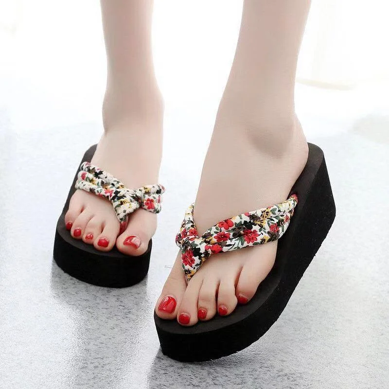 2022 New Summer Womens Flip Flops Slippers Shoes High Heel Platform Wedge Thick Beach Casual Sandals Fluffy Slippers 
2022 New Summer Womens Flip Flops Slippers Shoes High Heel Platform Wedge Thick Beach Casual Sandals Fluffy Slippers