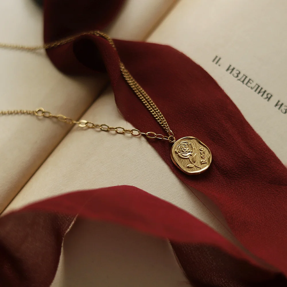 Rose Necklaces Pendants Women's Geometric Chain New Year Stainless Steel Trendy For Women Hippie Jewelry Accessories Fashion 
Rose Necklaces Pendants Women's Geometric Chain New Year Stainless Steel Trendy For Women Hippie Jewelry Accessories Fashion