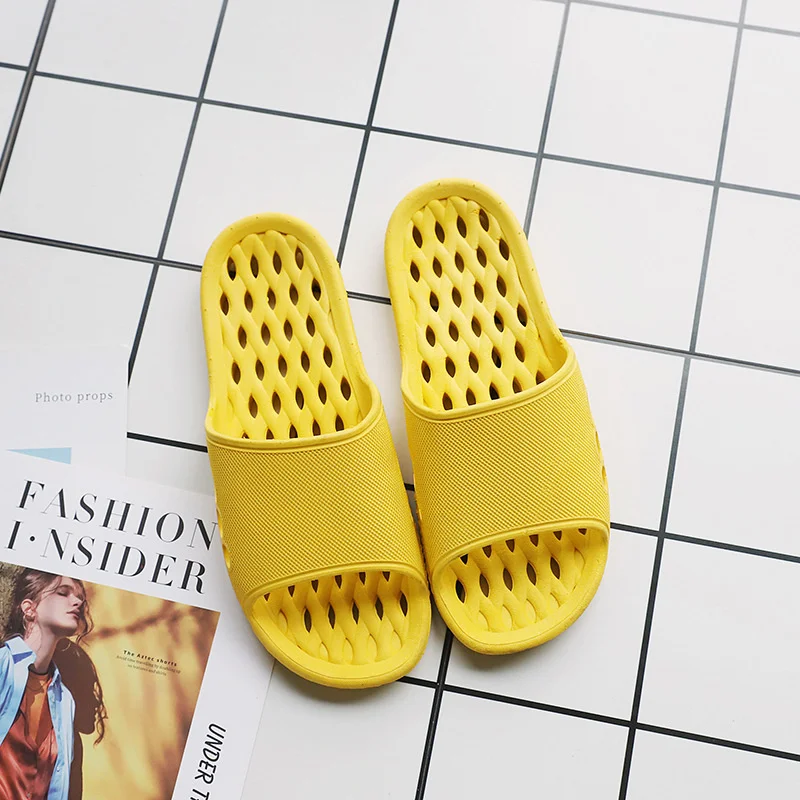 Women's Summer Leaky Slippers Non Slip Indoor Bathroom Slippers Couple Simple Fashion Breathable Cool Shoes
Women's Summer Leaky Slippers Non Slip Indoor Bathroom Slippers Couple Simple Fashion Breathable Cool Shoes