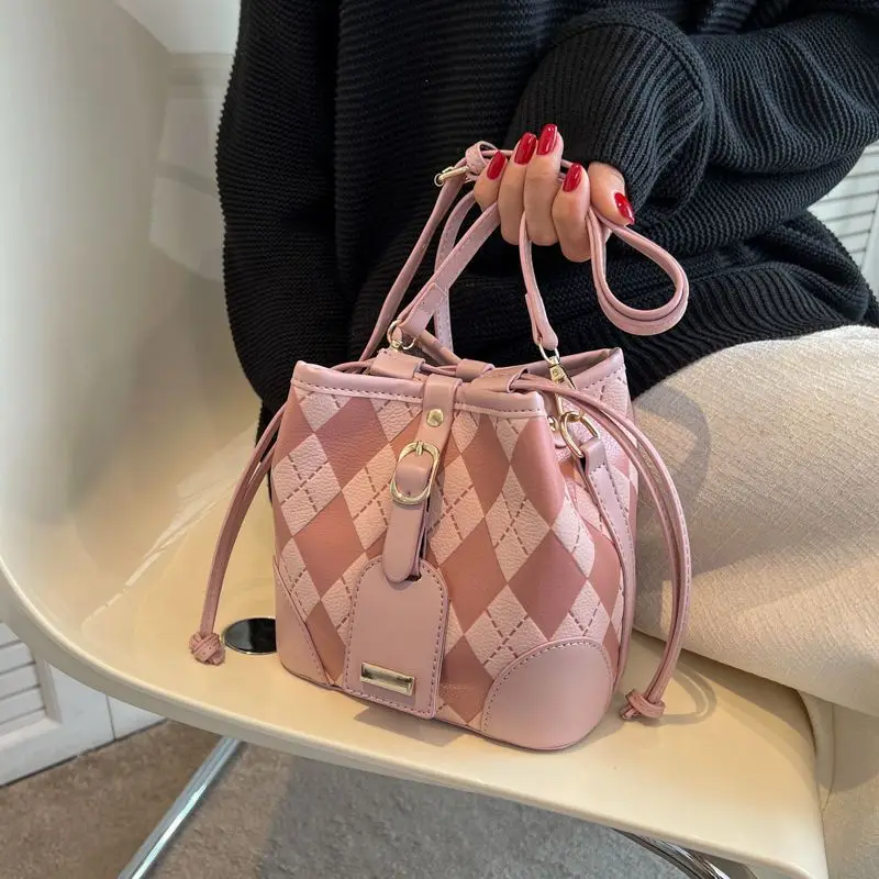 2022 Bucket Bag for Women Designer Luxury Brand Shoulder Bags Popular Simple Cross-body Handbags Shopping Handbag Present
2022 Bucket Bag for Women Designer Luxury Brand Shoulder Bags Popular Simple Cross-body Handbags Shopping Handbag Present