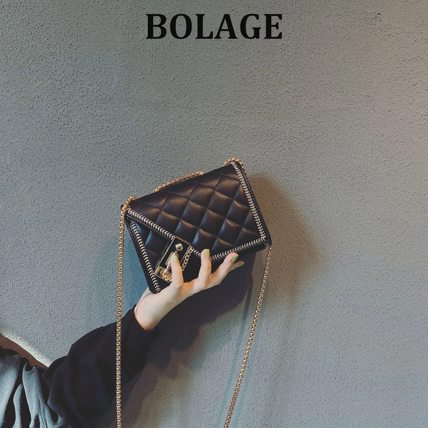 Small bag 2022 new trendy all-match messenger bag ins super fire diamond chain bag mini bag fashion fairy bag
Small bag 2022 new trendy all-match messenger bag ins super fire diamond chain bag mini bag fashion fairy bag