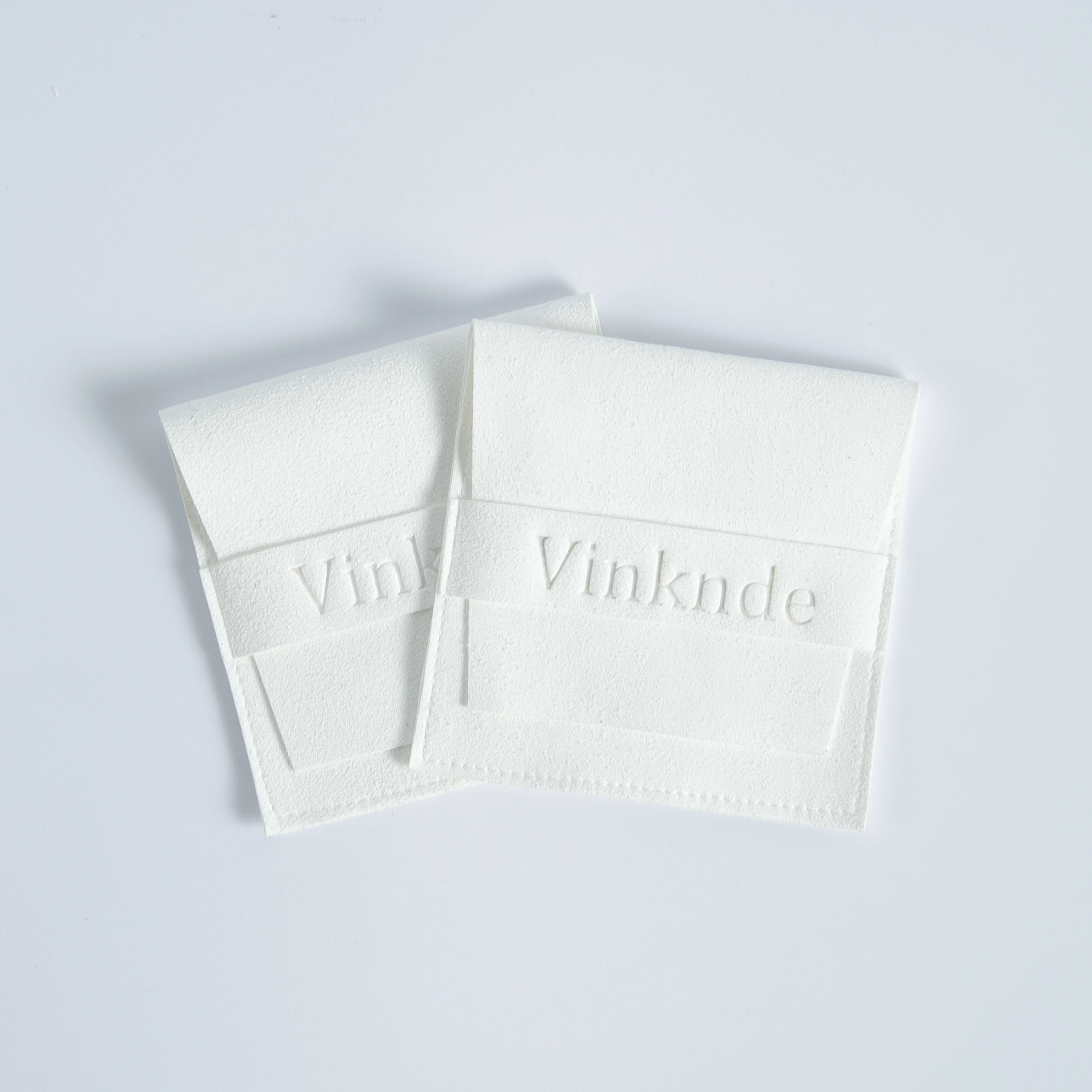 100pcs White Microfiber Gift Bags 8x8cm Personalized Logo Jewelry Organizer Packing Pouches for Wedding Favor Party Decoration
100pcs White Microfiber Gift Bags 8x8cm Personalized Logo Jewelry Organizer Packing Pouches for Wedding Favor Party Decoration