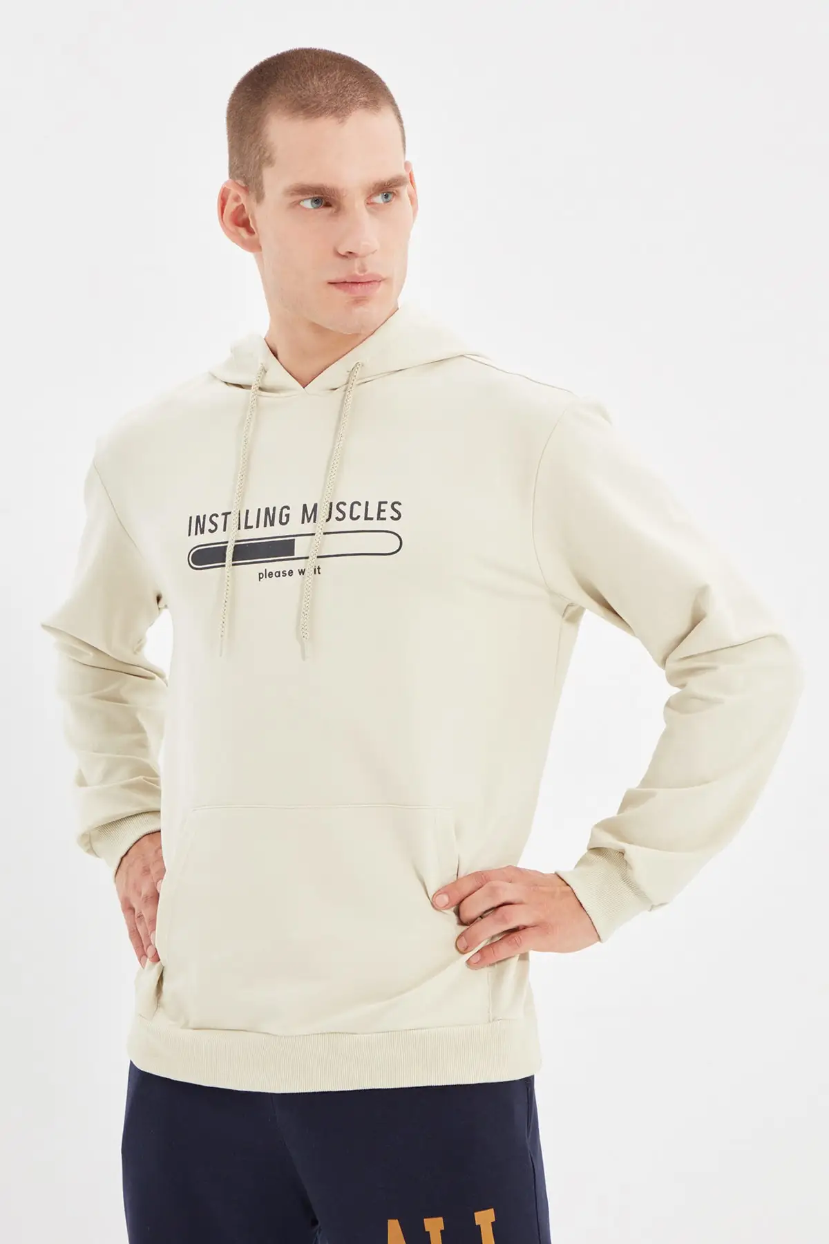 Trendyol Men 'S Regular Fit Long Sleeve Hooded Printed Sweatshirts TMNAW22SW1406
Trendyol Men 'S Regular Fit Long Sleeve Hooded Printed Sweatshirts TMNAW22SW1406