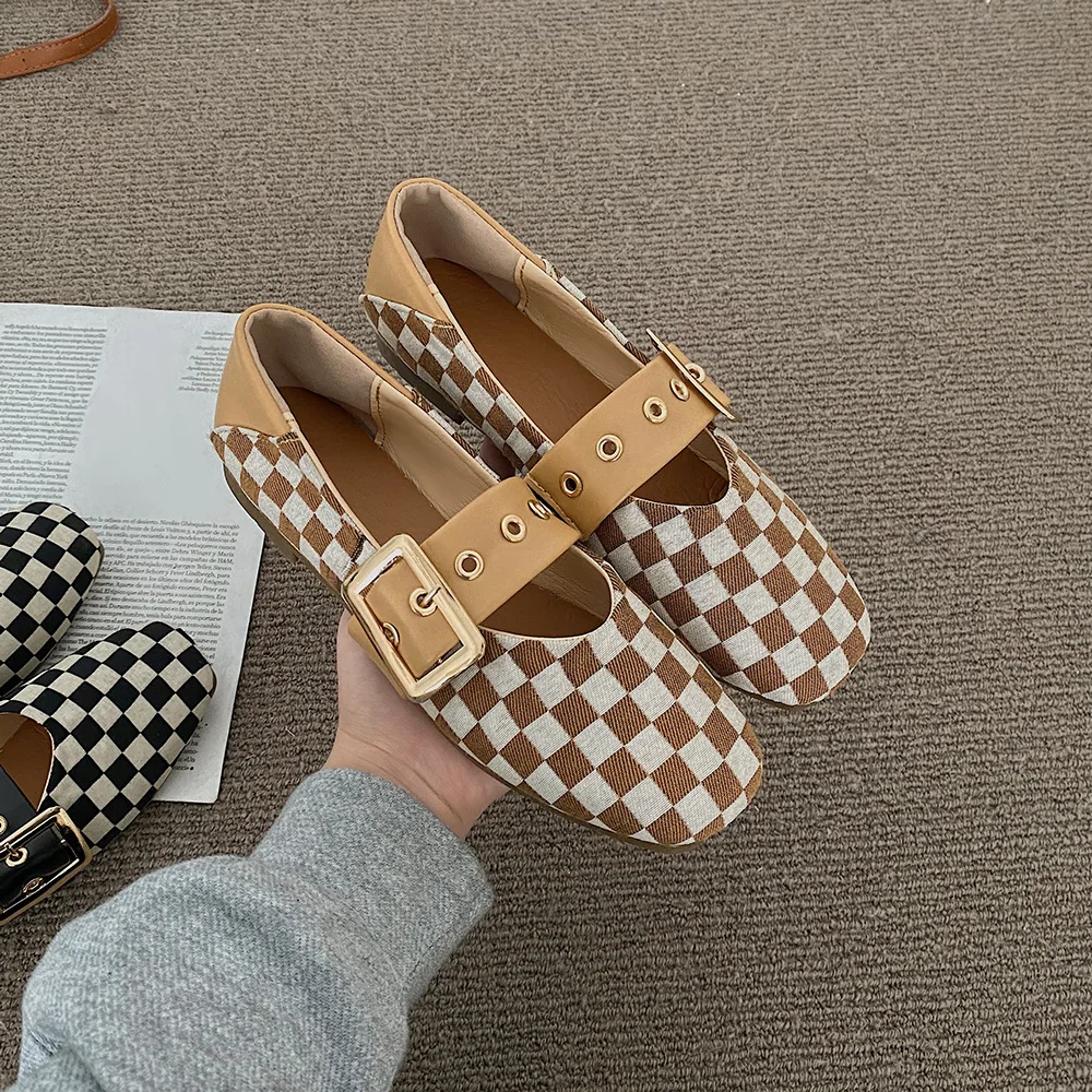 2022 Spring New Women's French Style Niche Retro Plaid All-match Square Toe Soft Bottom Elegant Fashion Single shoes
2022 Spring New Women's French Style Niche Retro Plaid All-match Square Toe Soft Bottom Elegant Fashion Single shoes