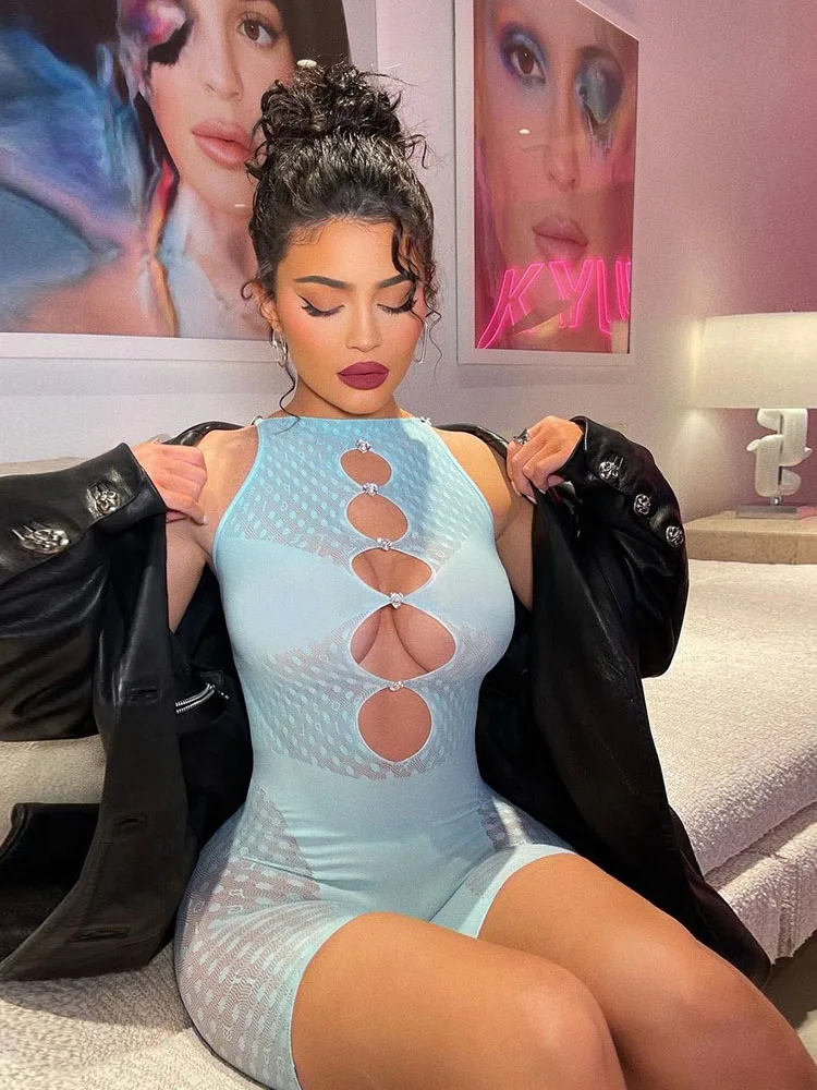 Fashion Summer High Neck Cut Out Women's Bodysuits 2022 Elegant Sexy Sleeveless Mesh Patchwork Bodycon Club Party Rompers Outfit
Fashion Summer High Neck Cut Out Women's Bodysuits 2022 Elegant Sexy Sleeveless Mesh Patchwork Bodycon Club Party Rompers Outfit