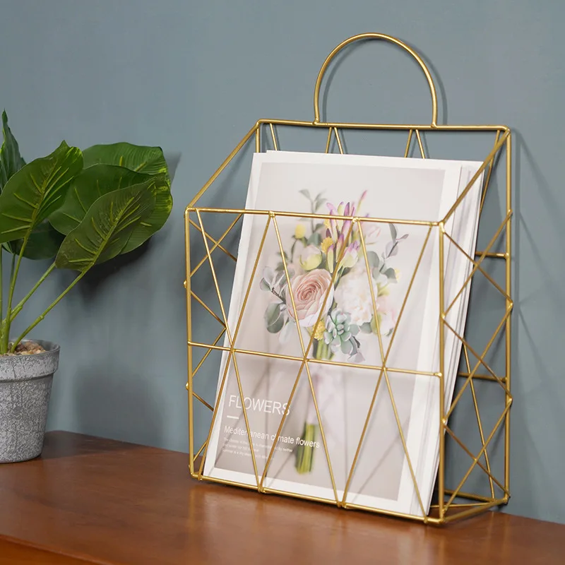 Creative Wall Hanging Metal Magazine Storage Rack Study Desktop Golden Storage Rack Book Sundries Display Home Decoration Modern 
Creative Wall Hanging Metal Magazine Storage Rack Study Desktop Golden Storage Rack Book Sundries Display Home Decoration Modern