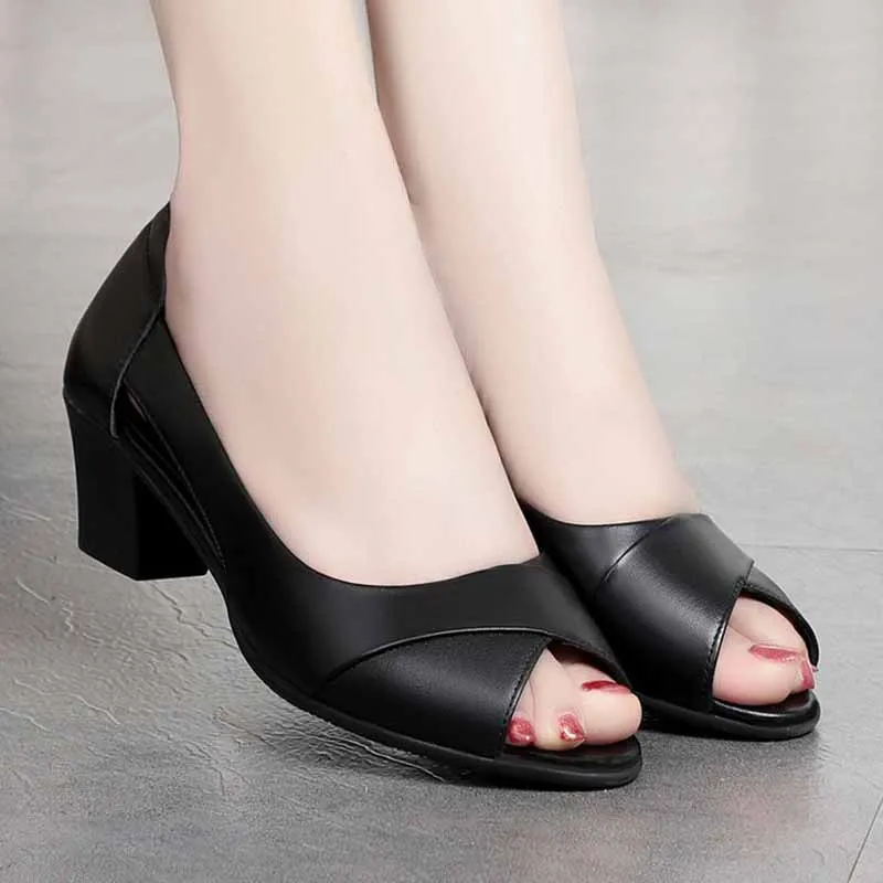 Women's Casual Sandals Wedges Solid Color Leather Roman Sandals Open Toe Non-slip Chunky Heel Fish Mouth Shoes Sabdalia Feminina
Women's Casual Sandals Wedges Solid Color Leather Roman Sandals Open Toe Non-slip Chunky Heel Fish Mouth Shoes Sabdalia Feminina