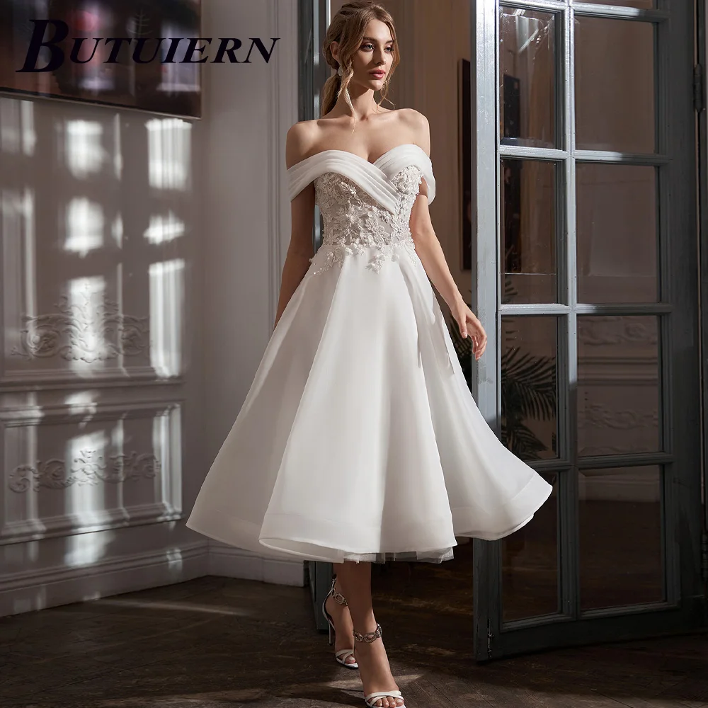 Cozok Sweet Appliques Wedding Dress Strapless Tulle Off Shoulder Aline Bridal Gown Floral Lacing Up With Court Train Custom Made
Cozok Sweet Appliques Wedding Dress Strapless Tulle Off Shoulder Aline Bridal Gown Floral Lacing Up With Court Train Custom Made