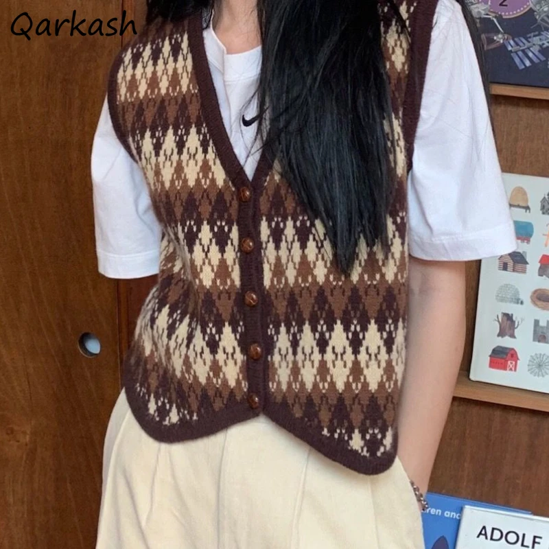 Vintage Knitted Vests Women V-neck Spring Harajuku Argyle Ins Casual Sleeveless Sweaters Preppy Style Fashion Streetwear Popular
Vintage Knitted Vests Women V-neck Spring Harajuku Argyle Ins Casual Sleeveless Sweaters Preppy Style Fashion Streetwear Popular