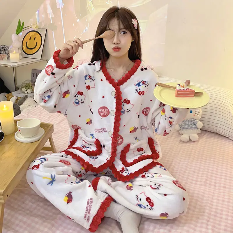 Пижама из кораллового флиса Hello Kitty, аниме мультфильм Sanrio Ins, зимняя теплая Толстая Пижама, студенческие спальные принадлежности, комплект домашней одежды, подарок для девочки
Пижама из кораллового флиса Hello Kitty, аниме мультфильм Sanrio Ins, зимняя теплая Толстая Пижама, студенческие спальные принадлежности, комплект домашней одежды, подарок для девочки