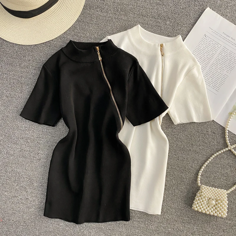 Женский трикотажный топ с коротким рукавом, облегающая футболка в контрастную полоску в Корейском стиле, с воротником-стойкой и скошенной м...
Женский трикотажный топ с коротким рукавом, облегающая футболка в контрастную полоску в Корейском стиле, с воротником-стойкой и скошенной м...