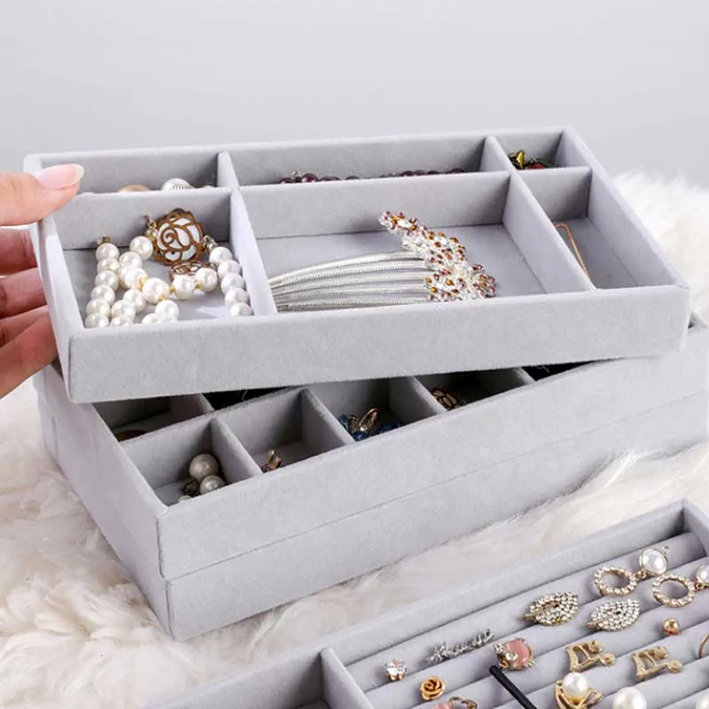 Velvet Jewelry Display Stackable Exquisite Jewellery Holder Portable Ring Earrings Necklace Organizer Box organizator de boys
Velvet Jewelry Display Stackable Exquisite Jewellery Holder Portable Ring Earrings Necklace Organizer Box organizator de boys