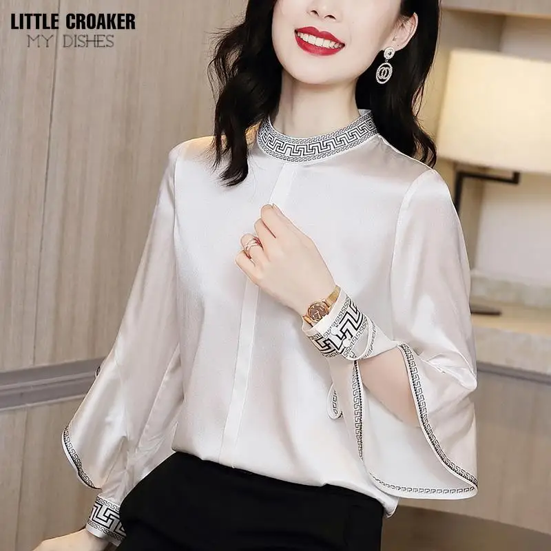 Butterfly Sleeve Embroidery Satin Elegant Blouse Loose Oversized Fashion Vintage 2022 Spring New Women's Clothing Pullover Shirt
Butterfly Sleeve Embroidery Satin Elegant Blouse Loose Oversized Fashion Vintage 2022 Spring New Women's Clothing Pullover Shirt