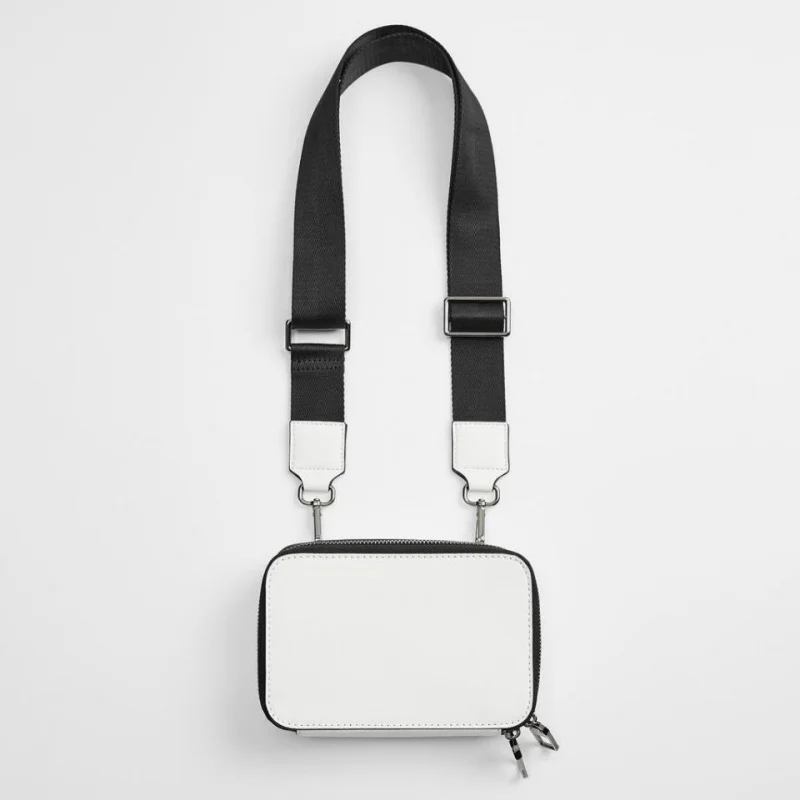 2023 NEW PU Fashion Unisex Solid Zipper Purse Shoulde Bag Handbag Phone Bag High Quality Euro-America Simple Women Styles Baggag
2023 NEW PU Fashion Unisex Solid Zipper Purse Shoulde Bag Handbag Phone Bag High Quality Euro-America Simple Women Styles Baggag