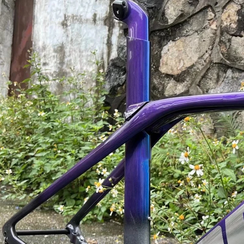 SLR 1:1 Chameleon NEW SuperLight Carbon Road Frame Bicycle Racing Disc Brake Frameset Bike Cycling Bicicletta Handlebar
SLR 1:1 Chameleon NEW SuperLight Carbon Road Frame Bicycle Racing Disc Brake Frameset Bike Cycling Bicicletta Handlebar