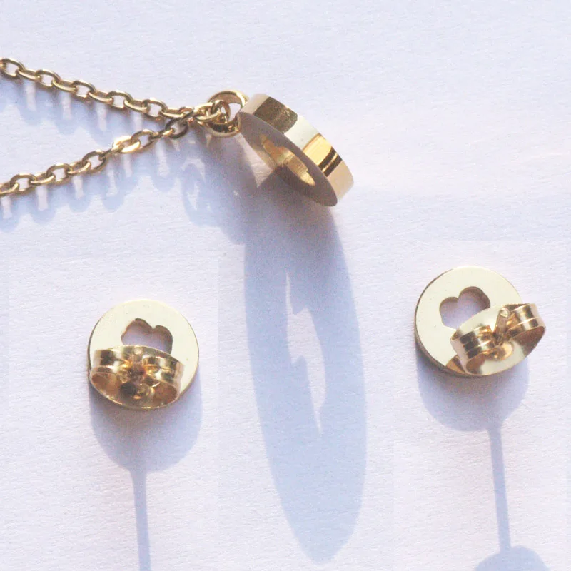 Spain Brand Earring 8*10 mm Stainless Steel Factory Wholesale High Quality Bear Hollow Simple Set Top-Grade Plated
Spain Brand Earring 8*10 mm Stainless Steel Factory Wholesale High Quality Bear Hollow Simple Set Top-Grade Plated
