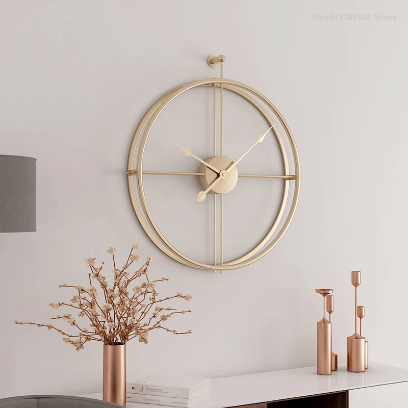 

Оригинальные креативные настенные часы для гостиной, домашние бесшумные часы, современные модные простые металлические искусства, роскошные скандинавские часы