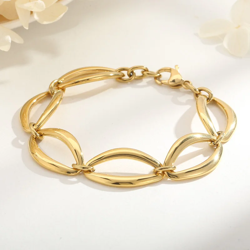 New Large Hollow Charm Bracelets For Women Gold Silver Color Stainless Steel "O" Chain Bangles Elegant French Jewelry Party Gift
New Large Hollow Charm Bracelets For Women Gold Silver Color Stainless Steel "O" Chain Bangles Elegant French Jewelry Party Gift