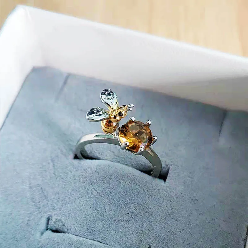 Cute Fashion Bee Ring Inlaid Zircon Insect Opening Adjustable Jewelry Wholesale
Cute Fashion Bee Ring Inlaid Zircon Insect Opening Adjustable Jewelry Wholesale