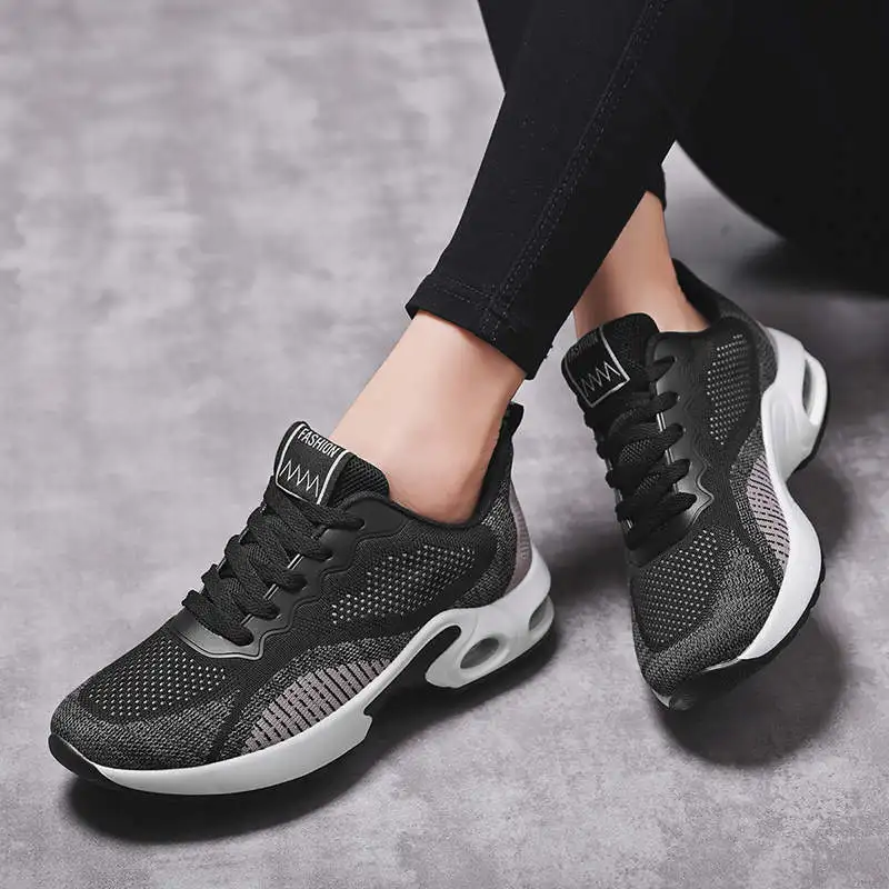 Женские Оригинальные кроссовки на толстой подошве, Женская Черная спортивная обувь, кроссовки, спортивная женская обувь для бега, для женщи... 
Женские Оригинальные кроссовки на толстой подошве, Женская Черная спортивная обувь, кроссовки, спортивная женская обувь для бега, для женщи...