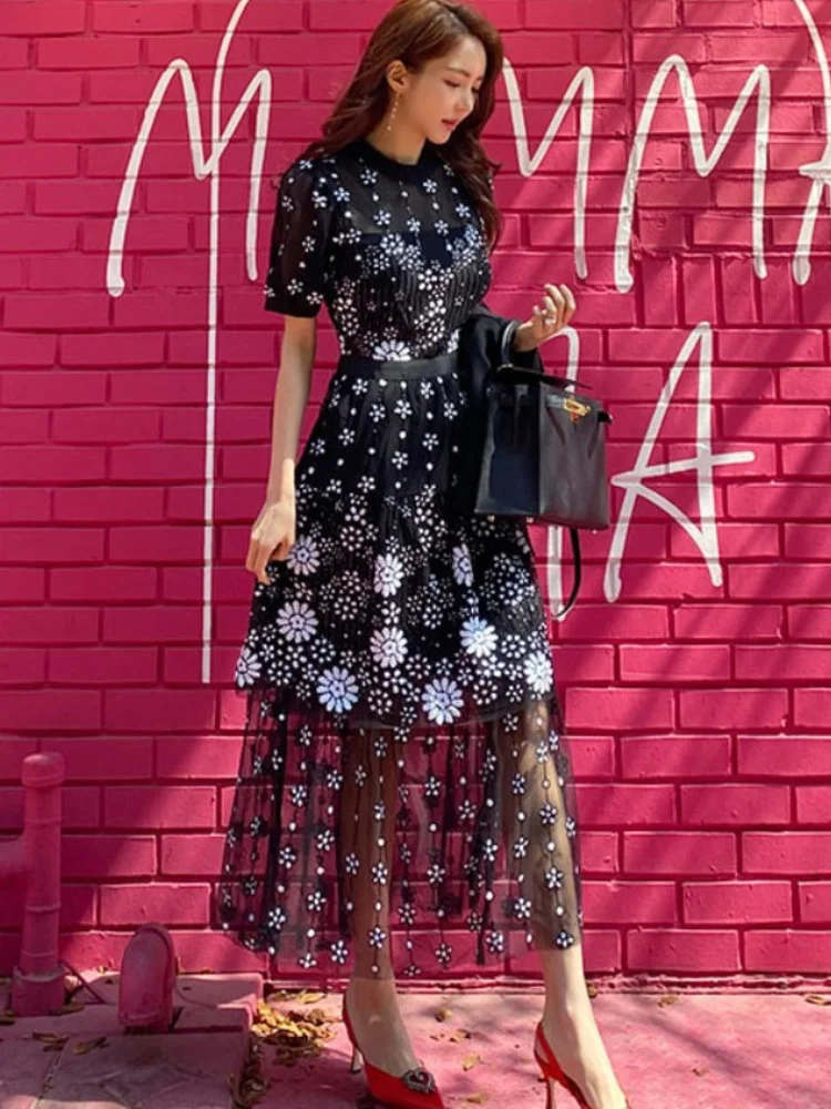 2022 Summer New High Quality Design Black Mesh Embroidered Midi Dress O-Neck Short Sleeve Vintage Party Dress G567
2022 Summer New High Quality Design Black Mesh Embroidered Midi Dress O-Neck Short Sleeve Vintage Party Dress G567