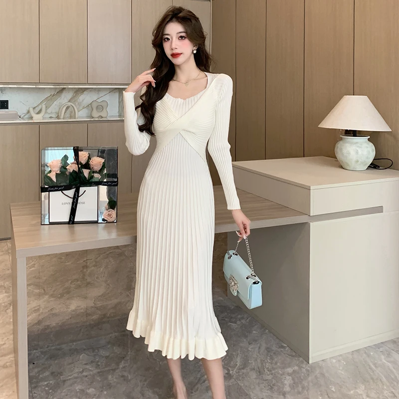 French Sweet Style Button Knot Knit Dress Simple Medium-length Design Fishtail Inner Sweater Dress Women's Fall and Winter
French Sweet Style Button Knot Knit Dress Simple Medium-length Design Fishtail Inner Sweater Dress Women's Fall and Winter