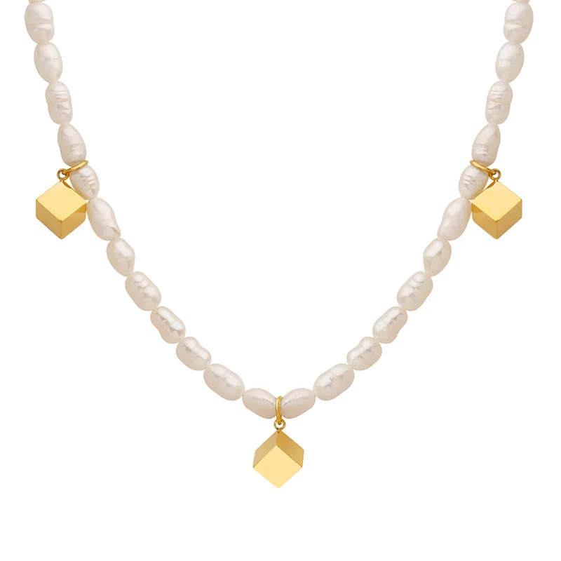 3Pcs Fashion Korean Short Necklace Choker Jewelry Gold Plated Cube Charms Freshwater Pearl Elegant Necklaces for Women
3Pcs Fashion Korean Short Necklace Choker Jewelry Gold Plated Cube Charms Freshwater Pearl Elegant Necklaces for Women