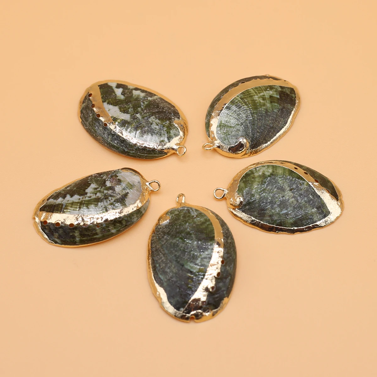 Green Natural Shell Gold Plated Wire Irregular Egg Pendant DIY Jewelry Making Necklace Earrings Accessories Gift Decor
Green Natural Shell Gold Plated Wire Irregular Egg Pendant DIY Jewelry Making Necklace Earrings Accessories Gift Decor