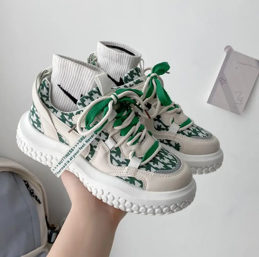 Маленькая белая женская обувь, Новинка осени 2022, женская повседневная спортивная обувь на плоской подошве
Маленькая белая женская обувь, Новинка осени 2022, женская повседневная спортивная обувь на плоской подошве