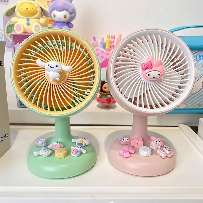 Kawaii Sanrio Настольный вентилятор Cinnamoroll Melody мультяшный новый домашний бесшумный маленький офисный настольный Большой вентилятор милая собака летний подарок
Kawaii Sanrio Настольный вентилятор Cinnamoroll Melody мультяшный новый домашний бесшумный маленький офисный настольный Большой вентилятор милая собака летний подарок