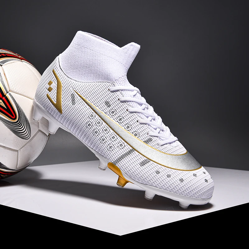 Hight-quality Soccer shoes Haaland Competition training shoes Anti slip wear resistant Fustal Football boots Chuteira Society.
Hight-quality Soccer shoes Haaland Competition training shoes Anti slip wear resistant Fustal Football boots Chuteira Society.
