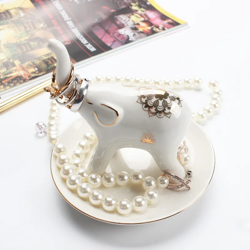 Ceramic elephant ring plate dresser accessories Euro American ins style storage jewelry plate
Ceramic elephant ring plate dresser accessories Euro American ins style storage jewelry plate