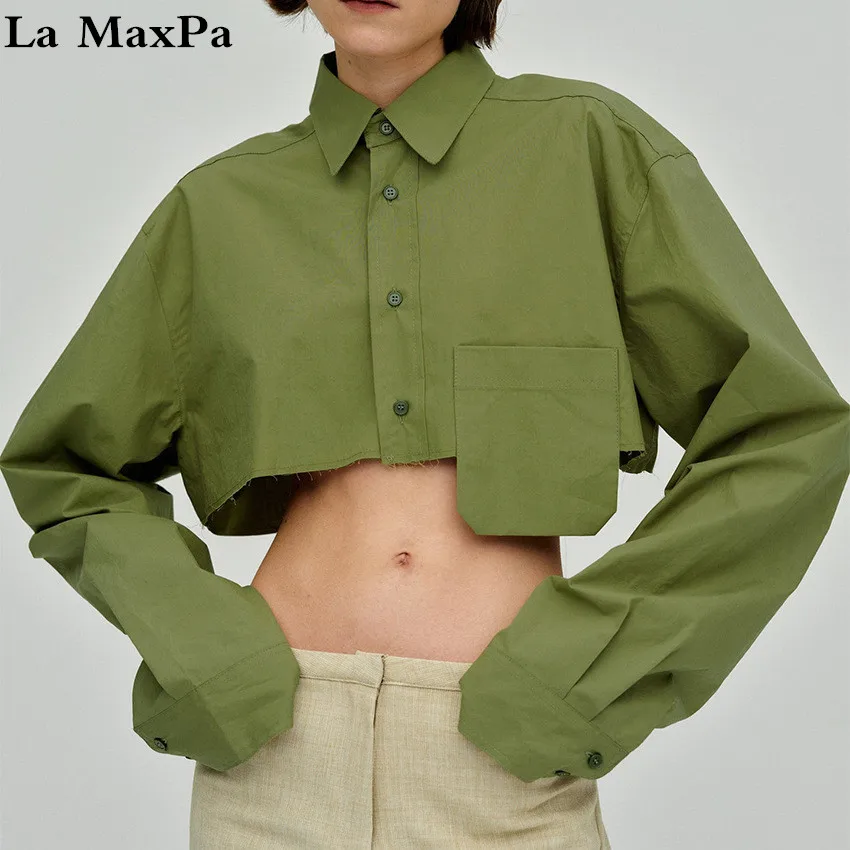2022 Summer Chic Lady Short Shirt Asymmetric Style Pocket Turn Down Full Sleeves Single-breasted Fashion Women Shirt Outwear
2022 Summer Chic Lady Short Shirt Asymmetric Style Pocket Turn Down Full Sleeves Single-breasted Fashion Women Shirt Outwear