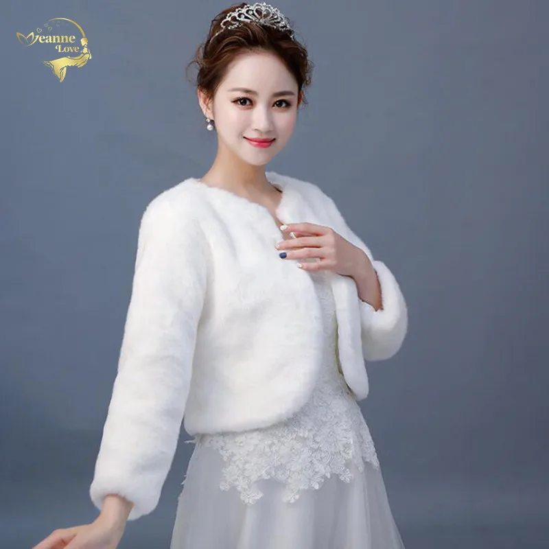 Женское свадебное пальто Bolero Mariage, Новое поступление, меховая накидка с запахом из искусственного меха, зимняя накидка-палантин, Теплые Свад...
Женское свадебное пальто Bolero Mariage, Новое поступление, меховая накидка с запахом из искусственного меха, зимняя накидка-палантин, Теплые Свад...