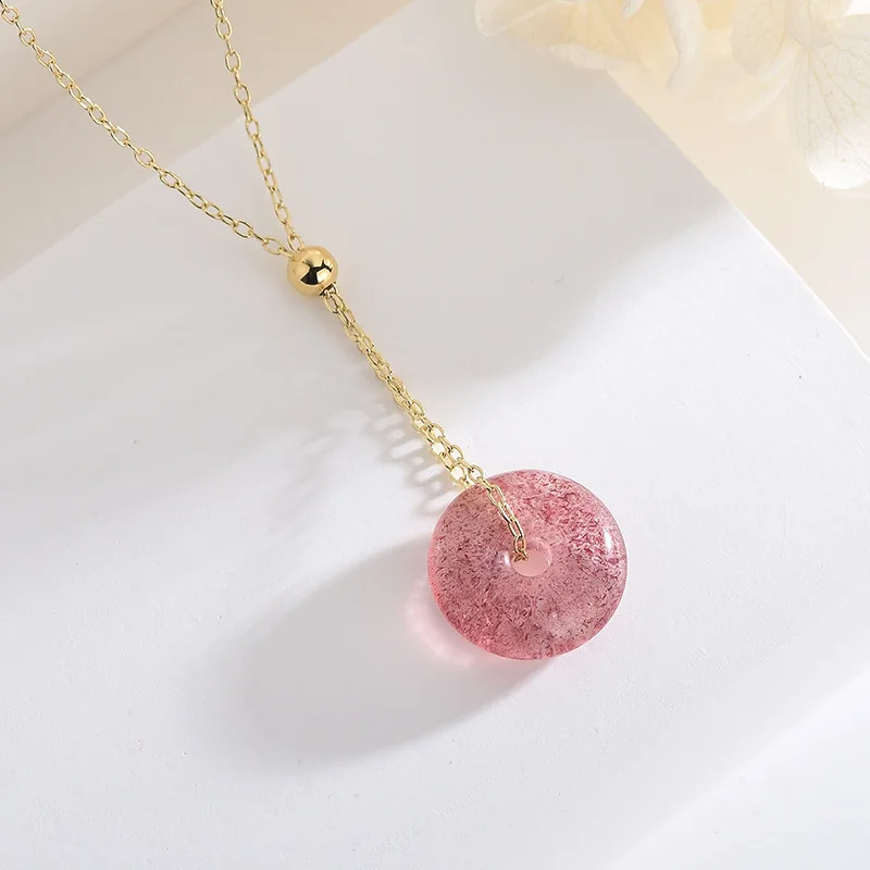 14K bag gold natural strawberry crystal necklace ins niche design fashion OL item decoration peace buckle collarbone chain
14K bag gold natural strawberry crystal necklace ins niche design fashion OL item decoration peace buckle collarbone chain