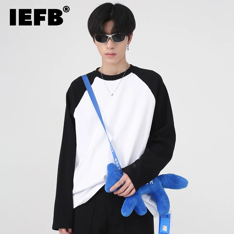 IEFB Men's T-shirt New Fall Korean Fashion Loose Splicing Contrast Round Neck Bottomed 2022 Autumn Winter Male Tops 9A6088
IEFB Men's T-shirt New Fall Korean Fashion Loose Splicing Contrast Round Neck Bottomed 2022 Autumn Winter Male Tops 9A6088