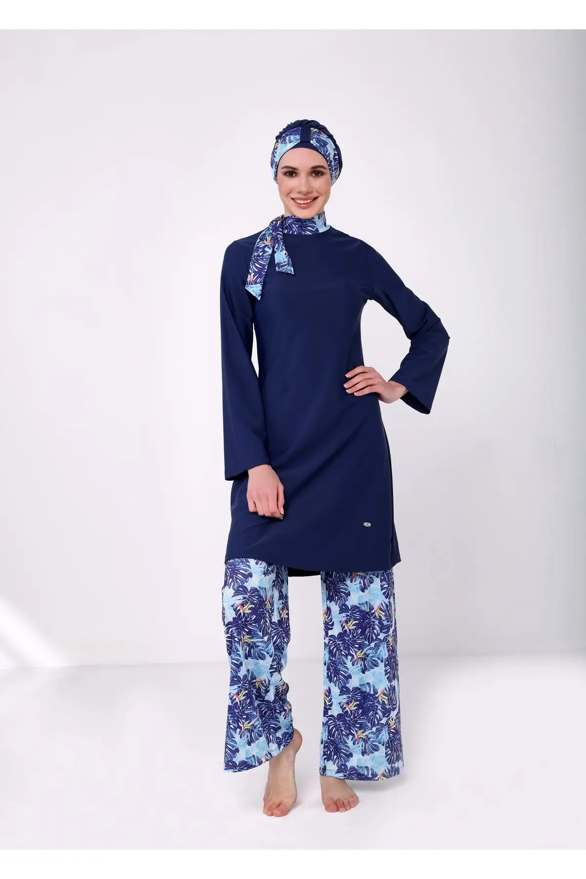 New Burkinis Muslim Swimwear Modest Summer Clothing Long Sleeve Swimming Hijab Sport Islamic Swimsuit Bathing Suit Suit
New Burkinis Muslim Swimwear Modest Summer Clothing Long Sleeve Swimming Hijab Sport Islamic Swimsuit Bathing Suit Suit