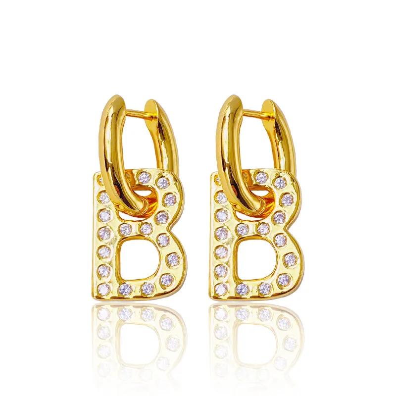 European And American Retro Light Luxury Ins Style High-end Earrings Wholesale Diamond-studded Letter B Earrings For Women
European And American Retro Light Luxury Ins Style High-end Earrings Wholesale Diamond-studded Letter B Earrings For Women