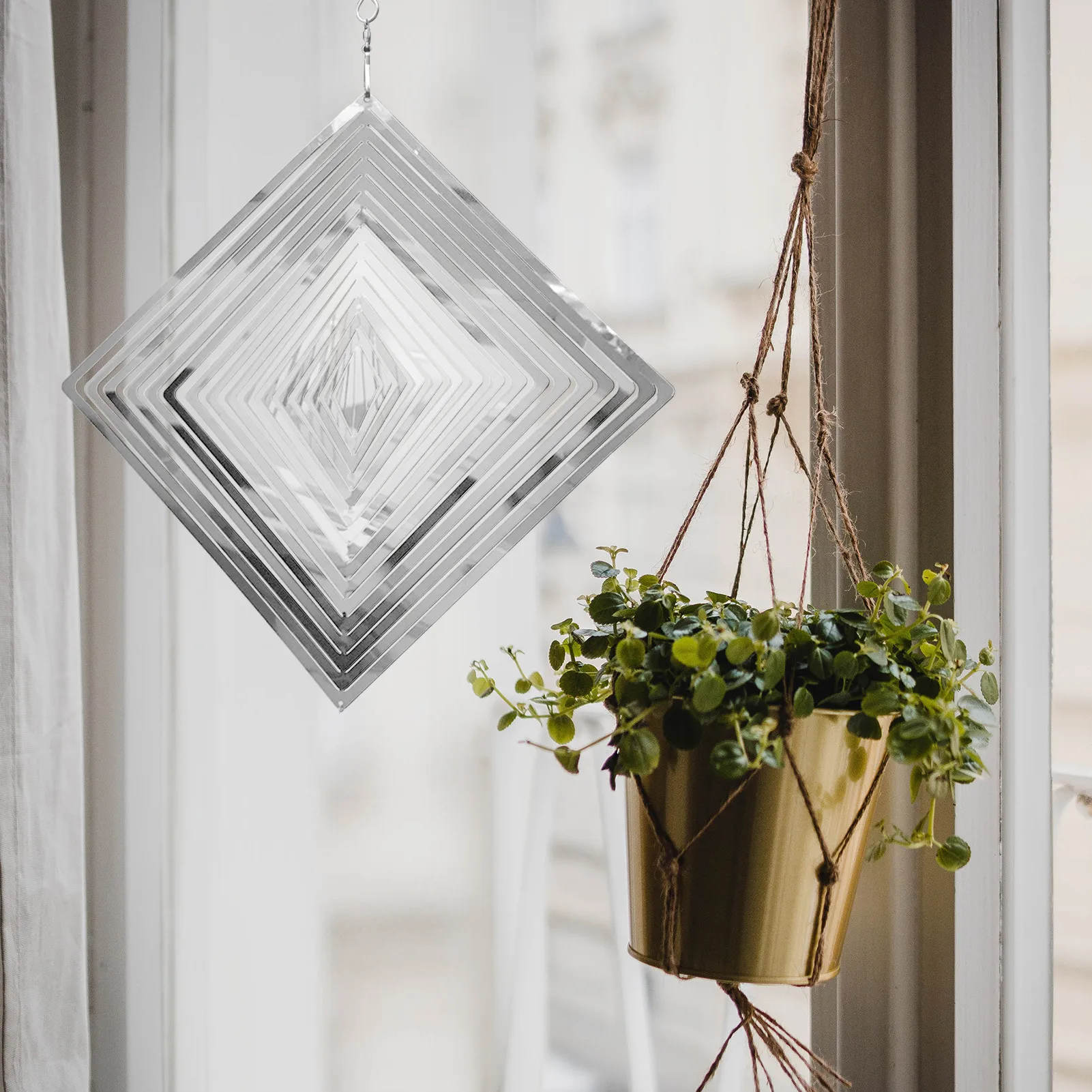 3D Wind Spinners Outdoor Metal Stainless Steel Rhombus Wind Spinner Catcher With 360Rotating Hook Yard Garden Decor Lawn
3D Wind Spinners Outdoor Metal Stainless Steel Rhombus Wind Spinner Catcher With 360Rotating Hook Yard Garden Decor Lawn